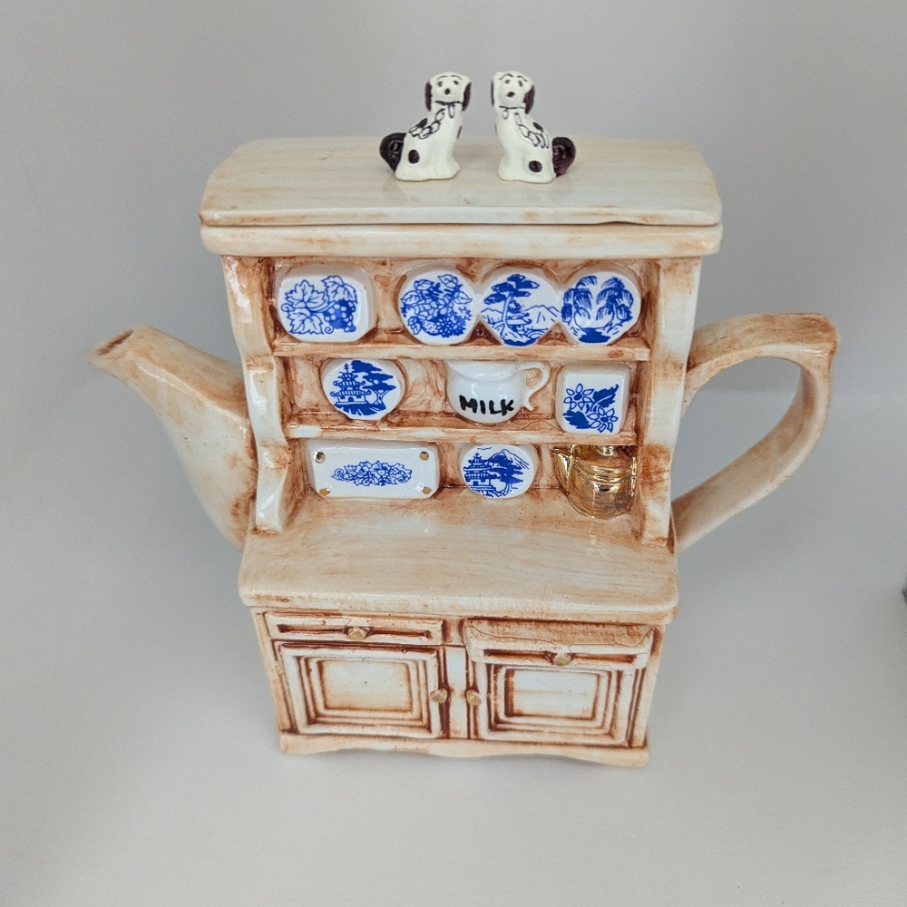 Decorative Blue & White China Closet Mini Teapot With Dogs
